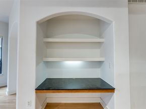 1901 Post Oak Boulevard 2220, Houston TX 77056