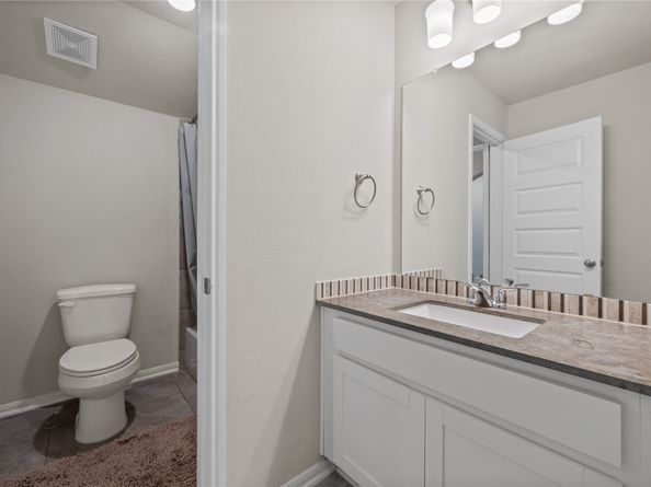17011 Burke Lake Lane, Houston TX 77044