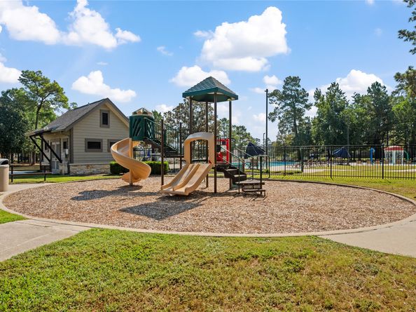 17011 Burke Lake Lane, Houston TX 77044