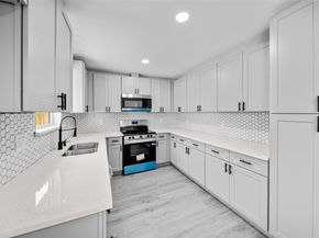 6319 Annunciation Street, Houston TX 77016