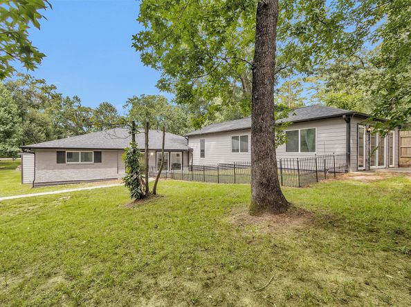 1302 Spring Creek Drive, Spring TX 77386