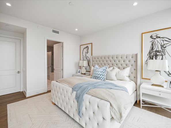 5656 San Felipe Street 701, Houston TX 77056