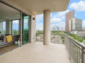 5656 San Felipe Street 701, Houston TX 77056