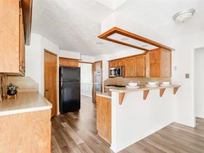 10122 Sageglow Drive, Houston TX 77089