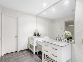 10122 Sageglow Drive, Houston TX 77089