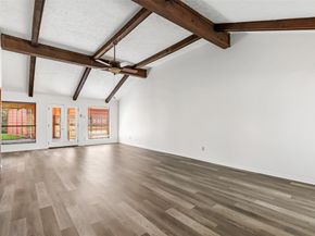 10122 Sageglow Drive, Houston TX 77089