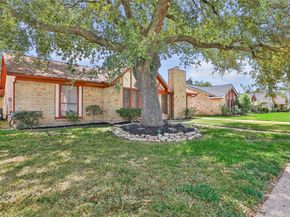 10122 Sageglow Drive, Houston TX 77089
