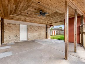 10122 Sageglow Drive, Houston TX 77089