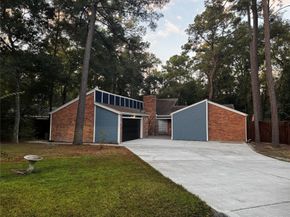 33 Crystal Lake Lane, The Woodlands TX 77380