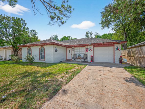 530 Branding Iron Lane, Houston TX 77060