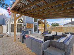 1824 Pine Cone Drive, Katy TX 77493