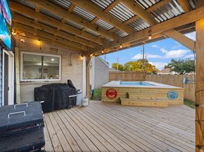 1824 Pine Cone Drive, Katy TX 77493