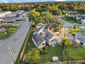 1824 Pine Cone Drive, Katy TX 77493
