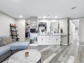 1824 Pine Cone Drive, Katy TX 77493