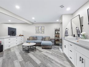 1824 Pine Cone Drive, Katy TX 77493