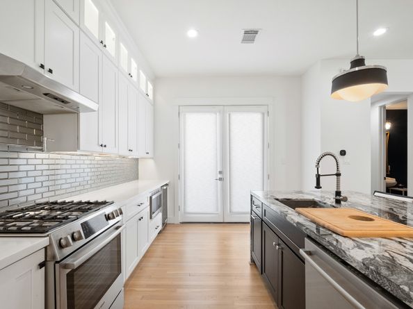 1405 Indiana Street B, Houston TX 77006