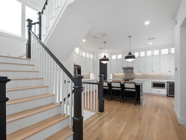 1405 Indiana Street B, Houston TX 77006
