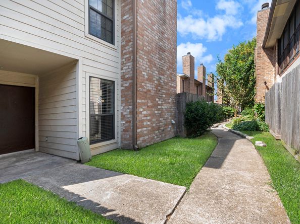 10912 Gulf Freeway 36, Houston TX 77034