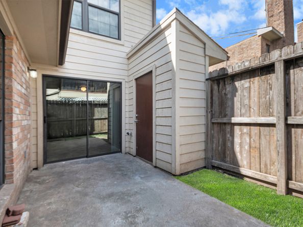 10912 Gulf Freeway 36, Houston TX 77034