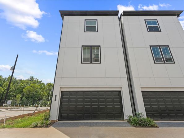2710 Grand Fountains Drive G, Houston TX 77054