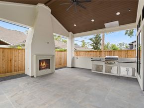 1314 Richelieu Lane, Houston TX 77018