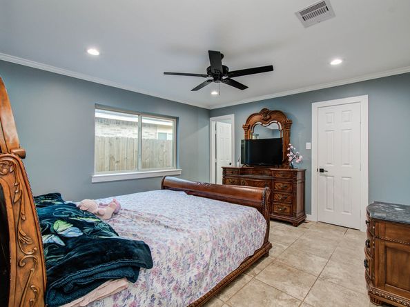 16723 Great Glen Drive, Houston TX 77084