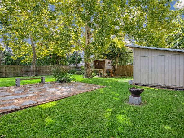 5743 Ettrick Drive, Houston TX 77035