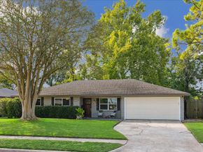 5743 Ettrick Drive, Houston TX 77035