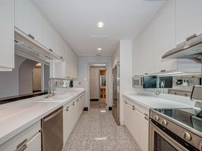 1111 Hermann Drive 6E, Houston TX 77004