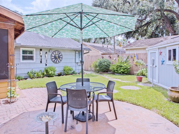 2103 Woodvine Drive, Houston TX 77055