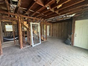 3838 Daphne Street, Houston TX 77021