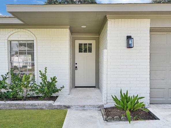 10518 Sagetree Drive, Houston TX 77089
