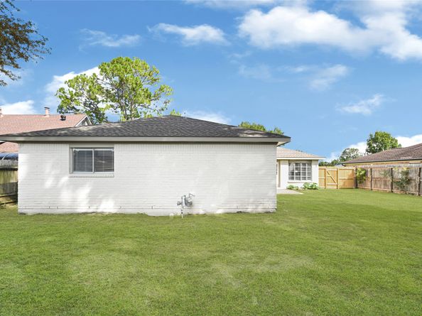 10518 Sagetree Drive, Houston TX 77089