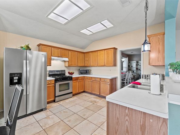 10722 Desert Springs Circle, Houston TX 77095