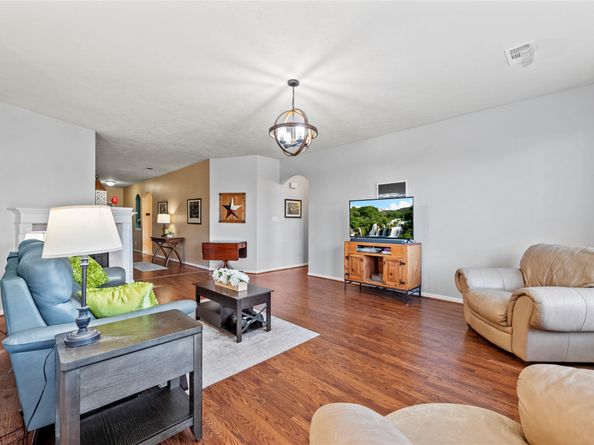 10722 Desert Springs Circle, Houston TX 77095