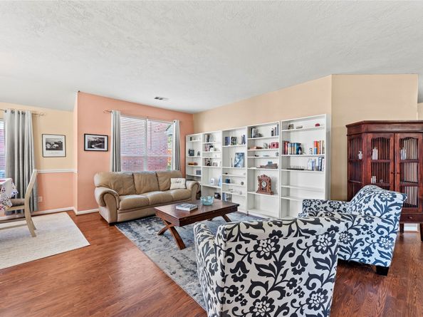 10722 Desert Springs Circle, Houston TX 77095