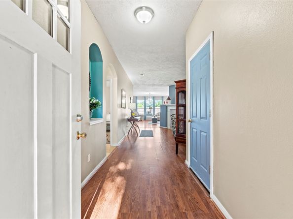 10722 Desert Springs Circle, Houston TX 77095