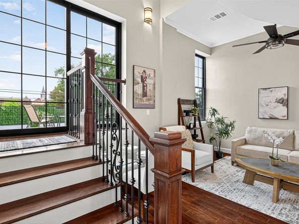 1100 Harvard Street 8, Houston TX 77008