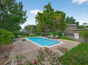 1100 Harvard Street 8, Houston TX 77008
