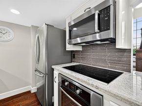 1100 Harvard Street 8, Houston TX 77008