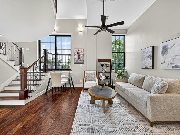 1100 Harvard Street 8, Houston TX 77008