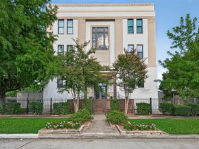 1100 Harvard Street 8, Houston TX 77008
