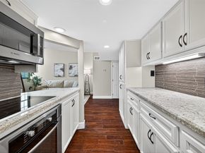 1100 Harvard Street 8, Houston TX 77008