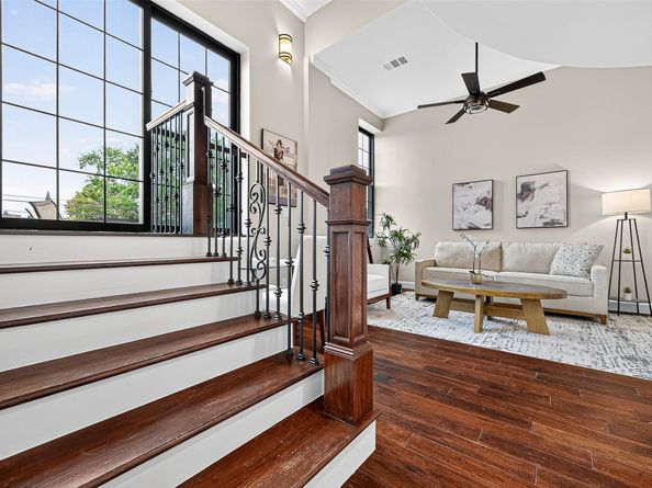 1100 Harvard Street 8, Houston TX 77008
