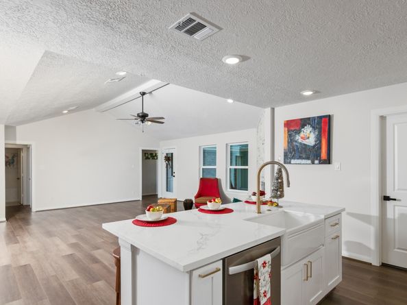 6115 Lymbar Drive, Houston TX 77096