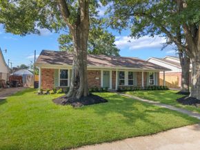6115 Lymbar Drive, Houston TX 77096