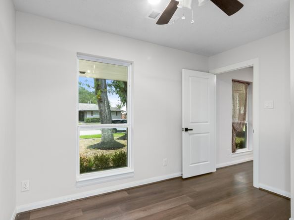 6115 Lymbar Drive, Houston TX 77096