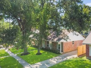 6115 Lymbar Drive, Houston TX 77096