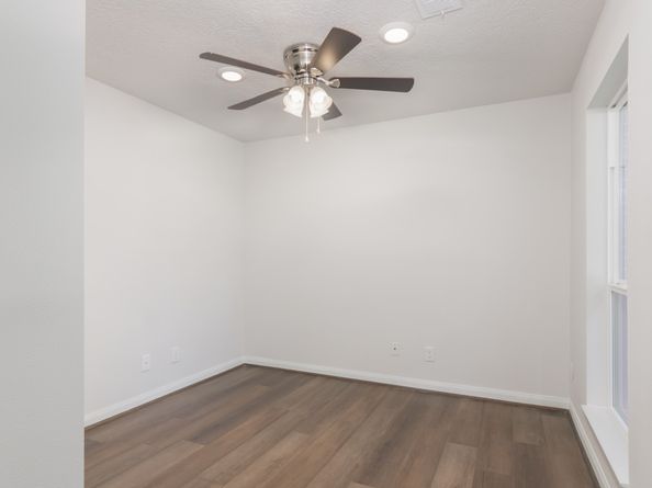 6115 Lymbar Drive, Houston TX 77096