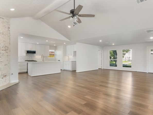 6115 Lymbar Drive, Houston TX 77096